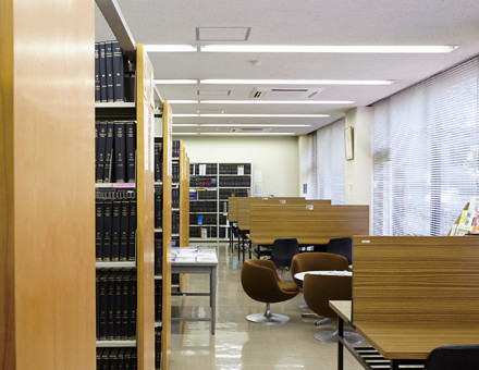 中央図書館